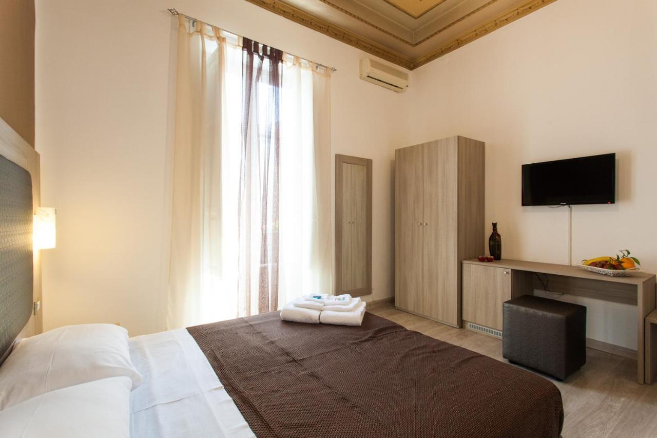 B&B Allisciari Palermo Bagian luar foto